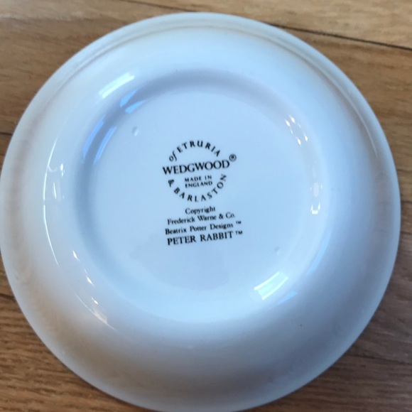 Wedgewood Peter Rabbit Bowl - Picture 3 of 3